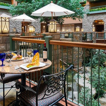 Chateau On The Lake Resort Spa And Convention Center Branson Exteriör bild