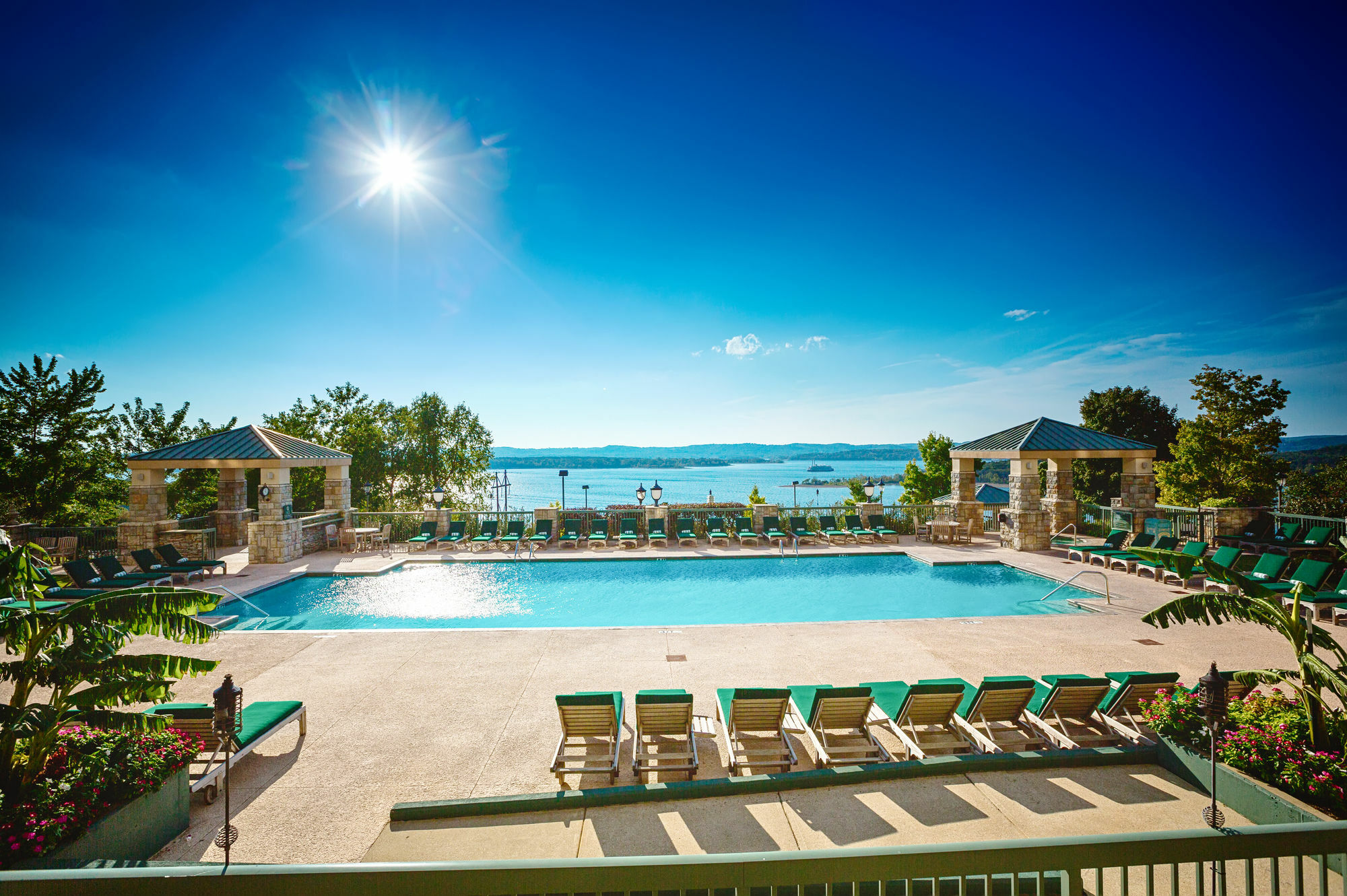 Chateau On The Lake Resort Spa And Convention Center Branson Exteriör bild
